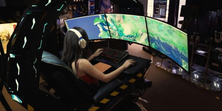 Streaming Millions: Esports Star Income Secrets