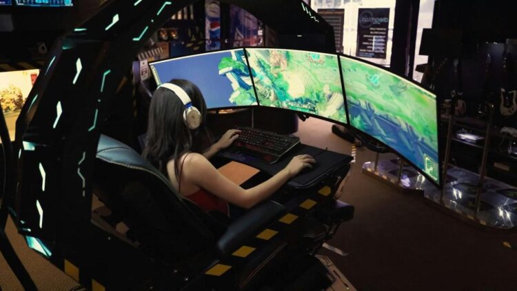 Streaming Millions: Esports Star Income Secrets