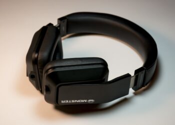 Gaming Headsets: Sound Cues Win the Clutch